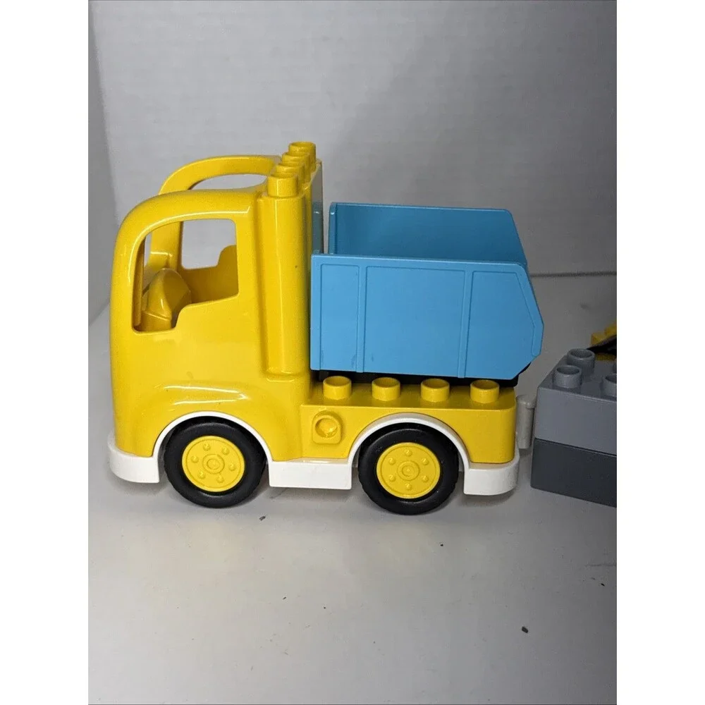 LEGO DUPLO 10931 Dump Truck & Tracked Excavator Construction Toy Worker Inc.